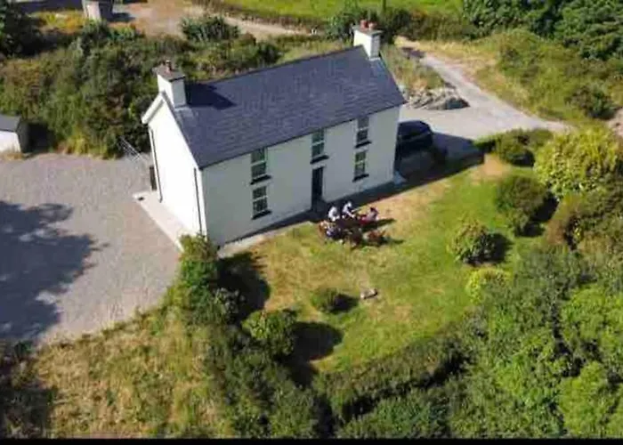 Idyllic Family In Beautiful West Cork Holiday home