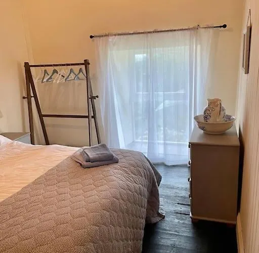 Idyllic Family In Beautiful West Cork * Скибберин