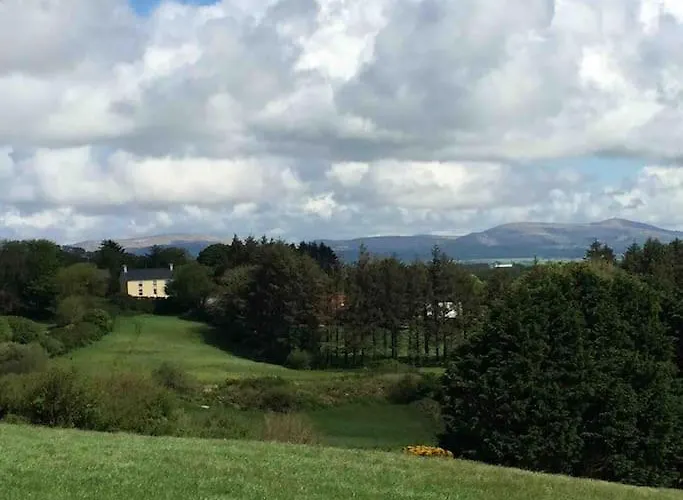 Дом отдыха Idyllic Family In Beautiful West Cork *